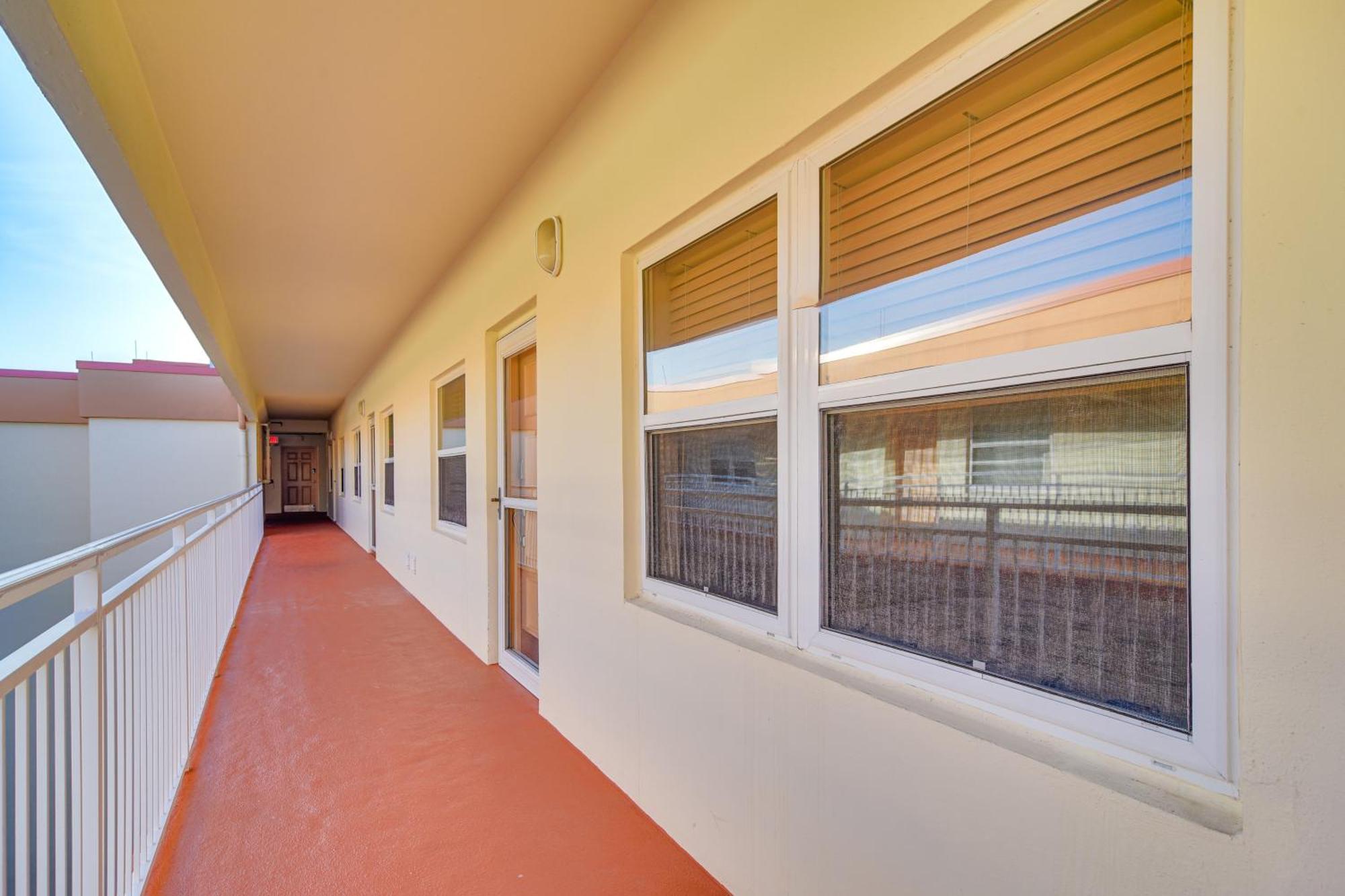 Waterfront Condo With Patio And Pool On Madeira Beach! St. Pete Beach Exterior foto
