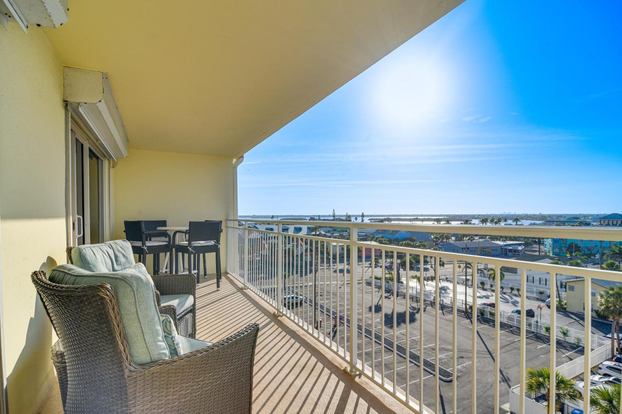 Waterfront Condo With Patio And Pool On Madeira Beach! St. Pete Beach Exterior foto